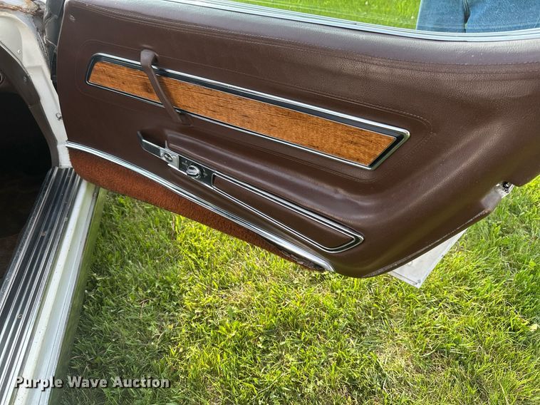 image for item DZ8989 1976 Chevrolet Corvette Stingray 