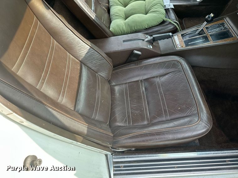 image for item DZ8989 1976 Chevrolet Corvette Stingray 