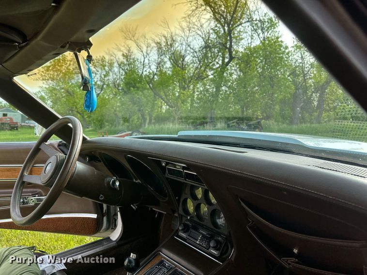 image for item DZ8989 1976 Chevrolet Corvette Stingray 