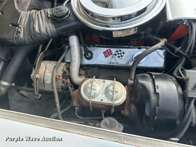 image for item DZ8989 1976 Chevrolet Corvette Stingray 