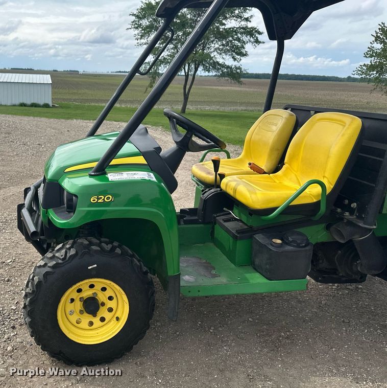 image for item EB2595 2007 John Deere Gator XUV 620i utility vehicle