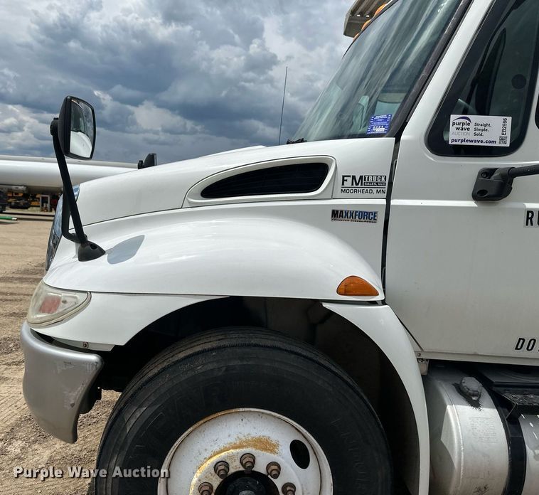 image for item EB2596 2013 International 4300 refrigerated truck