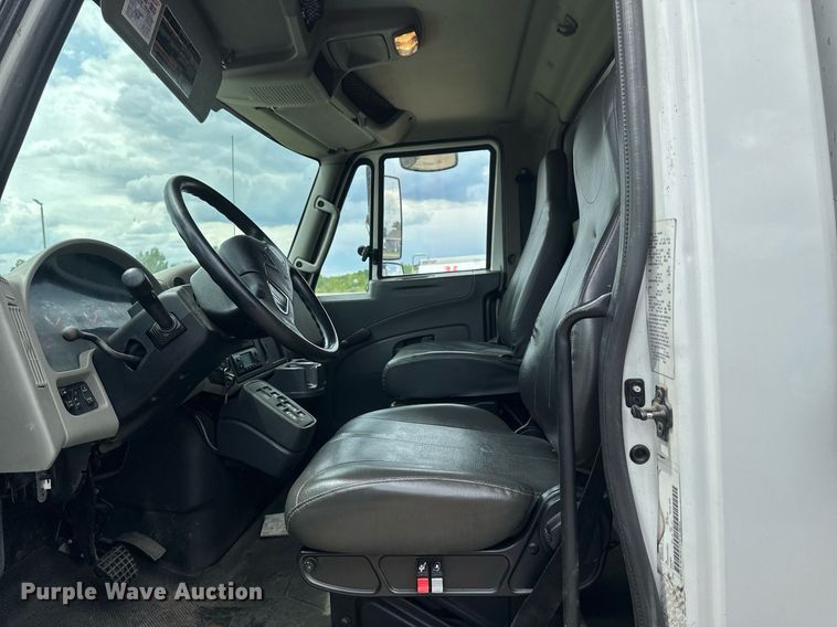 image for item EB2596 2013 International 4300 refrigerated truck