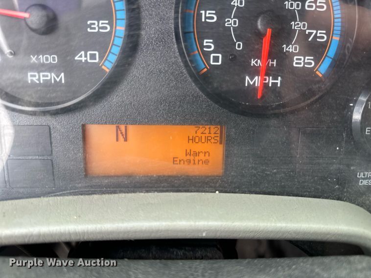 image for item EB2596 2013 International 4300 refrigerated truck