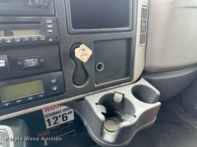 image for item EB2596 2013 International 4300 refrigerated truck