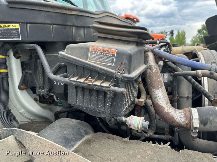 image for item EB2596 2013 International 4300 refrigerated truck