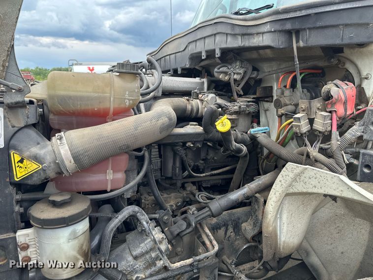 image for item EB2596 2013 International 4300 refrigerated truck