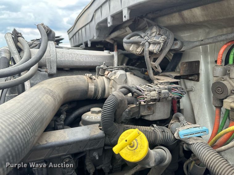 image for item EB2596 2013 International 4300 refrigerated truck