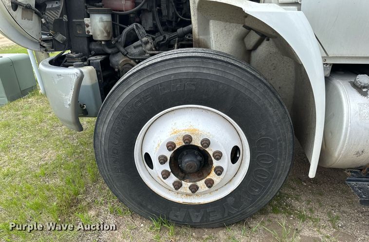 image for item EB2596 2013 International 4300 refrigerated truck