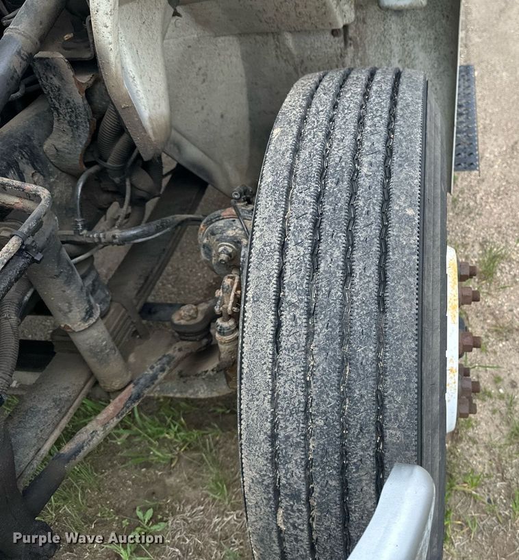 image for item EB2596 2013 International 4300 refrigerated truck