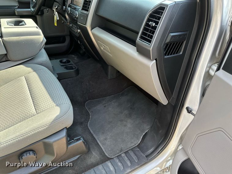 image for item EB2597 2019 Ford F150 XLT SuperCrew pickup truck