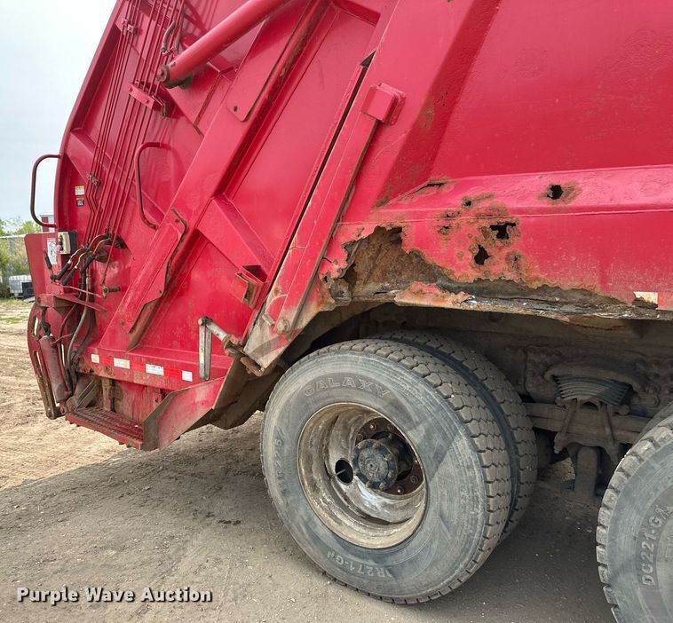 image for item EB2612 2005 Sterling Actera refuse truck