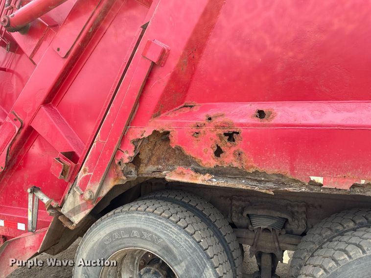 image for item EB2612 2005 Sterling Actera refuse truck