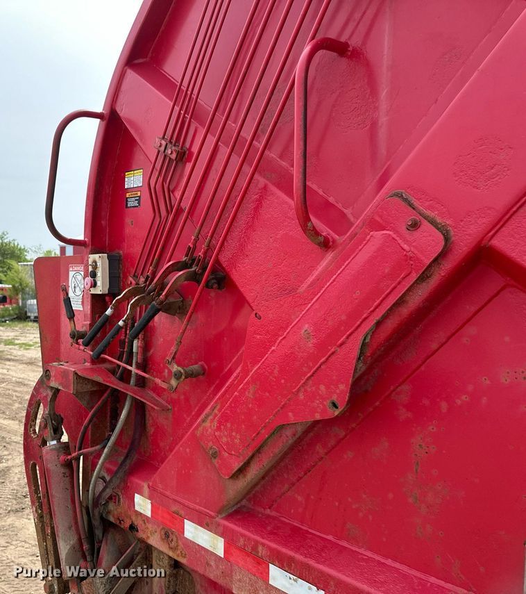 image for item EB2612 2005 Sterling Actera refuse truck