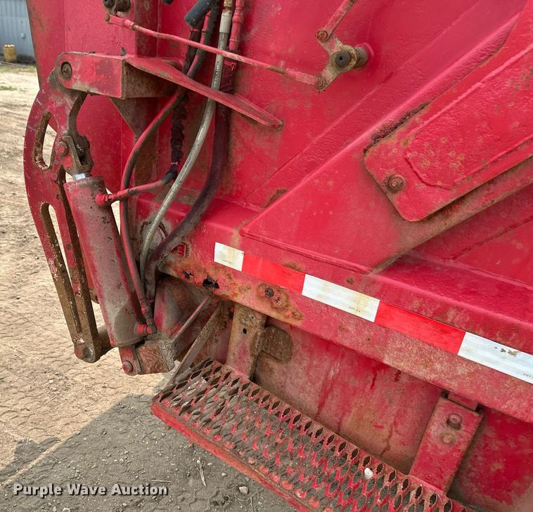 image for item EB2612 2005 Sterling Actera refuse truck