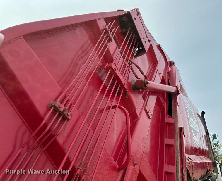 image for item EB2612 2005 Sterling Actera refuse truck