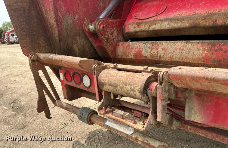 image for item EB2612 2005 Sterling Actera refuse truck