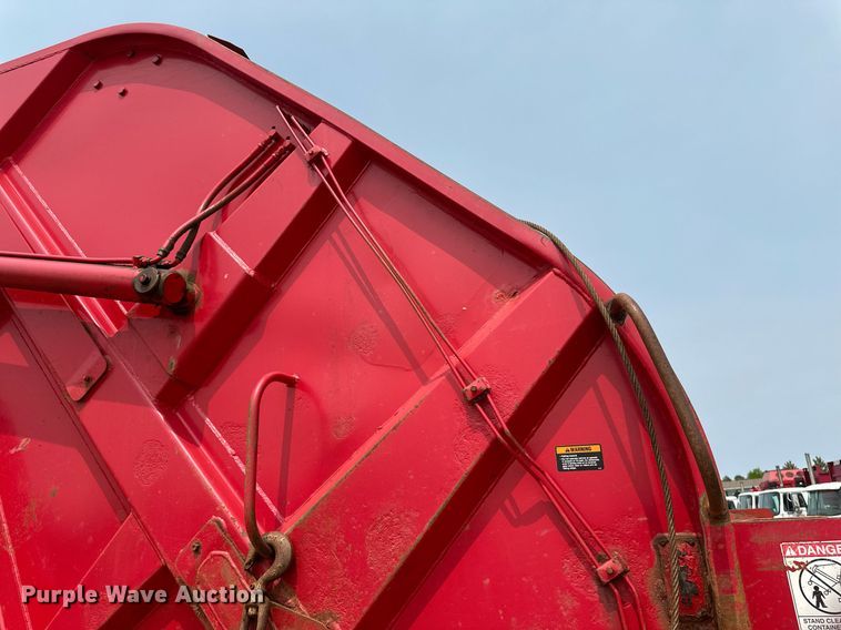 image for item EB2612 2005 Sterling Actera refuse truck