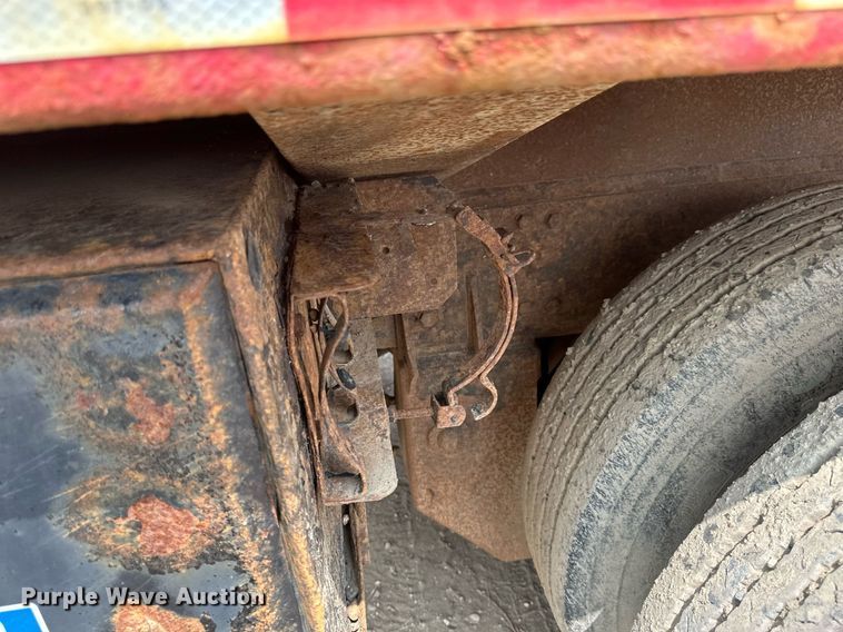 image for item EB2612 2005 Sterling Actera refuse truck