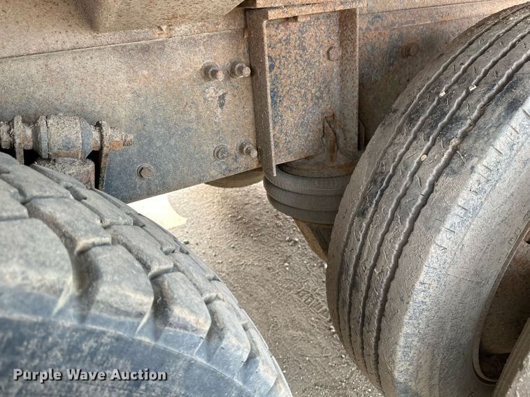 image for item EB2612 2005 Sterling Actera refuse truck