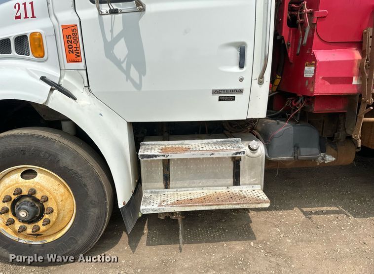 image for item EB2613 2005 Sterling Actera refuse truck