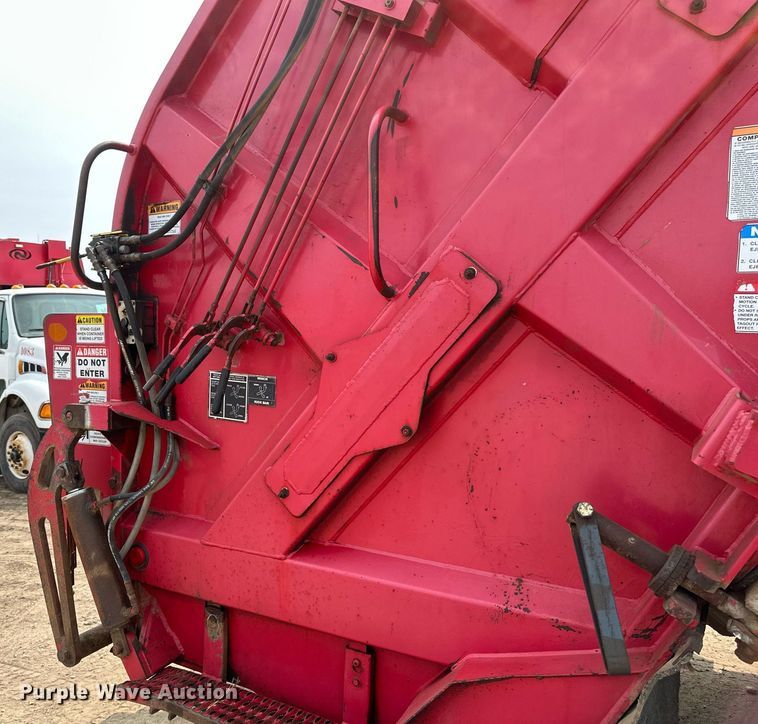 image for item EB2613 2005 Sterling Actera refuse truck