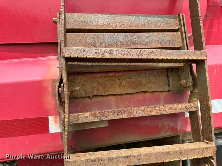 image for item EB2613 2005 Sterling Actera refuse truck