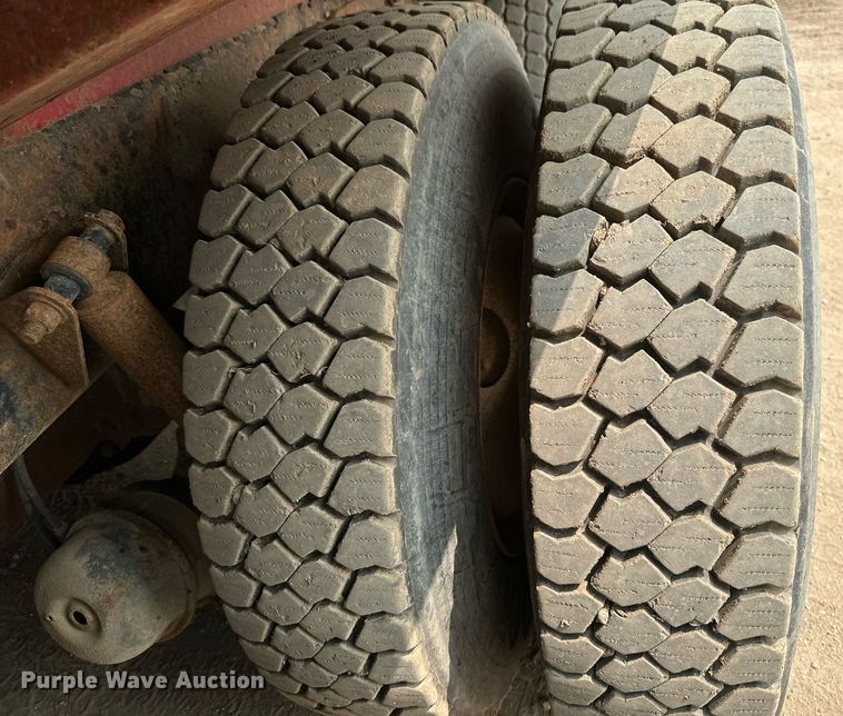 image for item EB2613 2005 Sterling Actera refuse truck