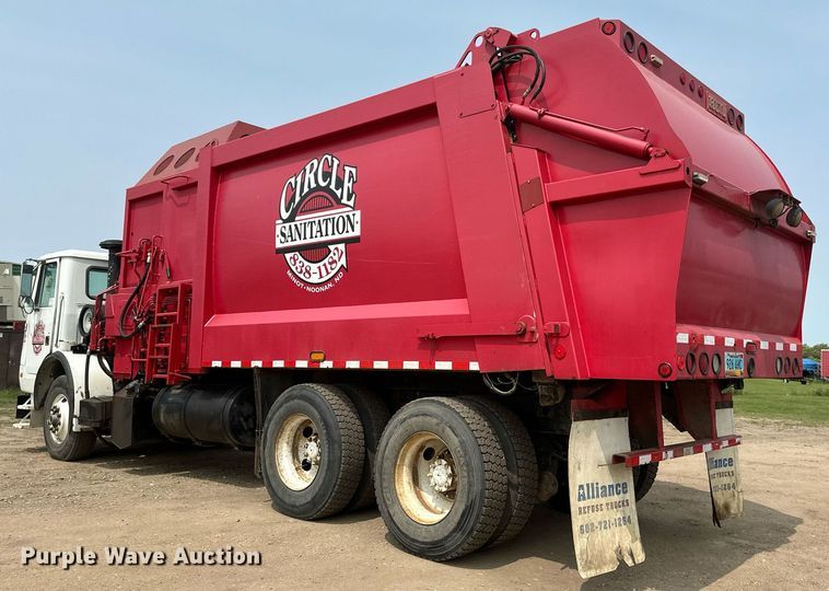 image for item EB2615 2004 AutoCar Xpeditor refuse truck