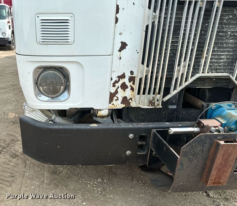 image for item EB2615 2004 AutoCar Xpeditor refuse truck