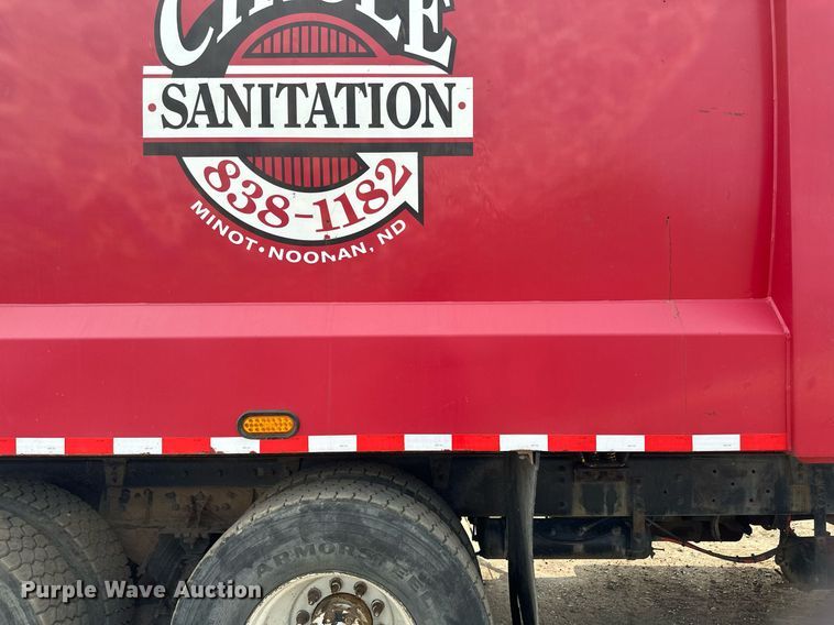 image for item EB2615 2004 AutoCar Xpeditor refuse truck