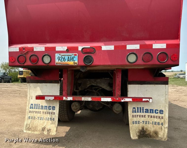 image for item EB2615 2004 AutoCar Xpeditor refuse truck