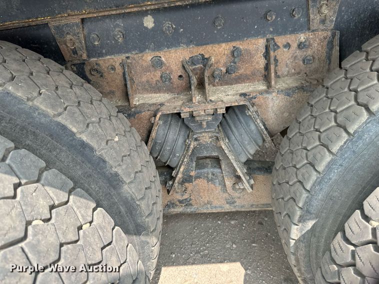 image for item EB2615 2004 AutoCar Xpeditor refuse truck