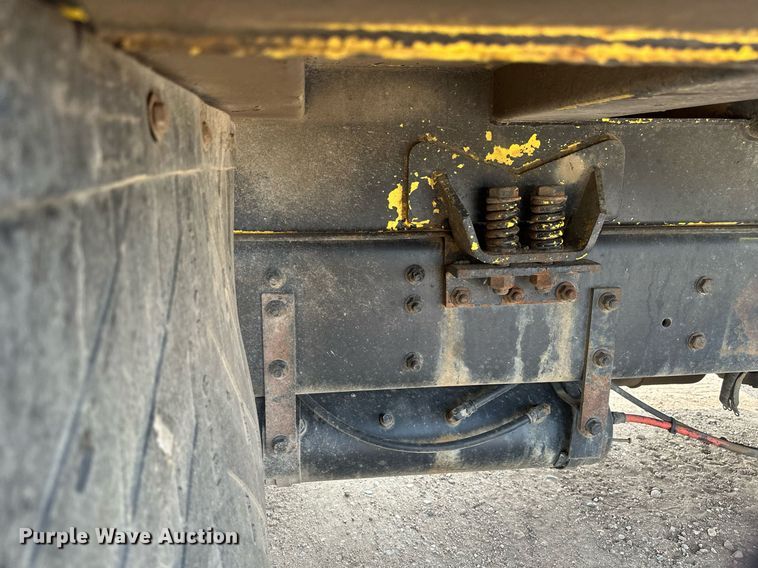 image for item EB2615 2004 AutoCar Xpeditor refuse truck