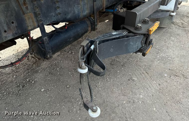 image for item EB2615 2004 AutoCar Xpeditor refuse truck