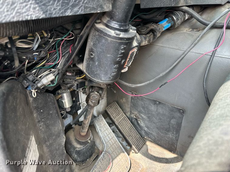 image for item EB2615 2004 AutoCar Xpeditor refuse truck