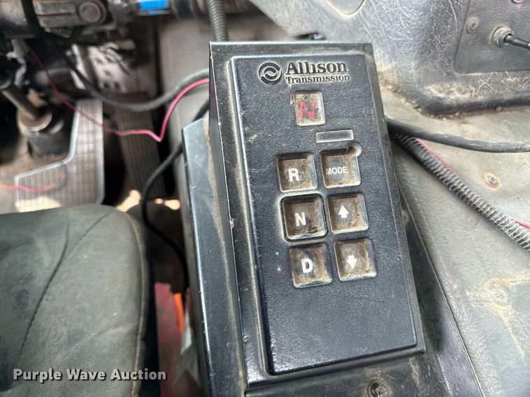 image for item EB2615 2004 AutoCar Xpeditor refuse truck