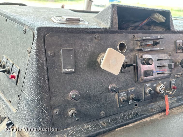 image for item EB2615 2004 AutoCar Xpeditor refuse truck