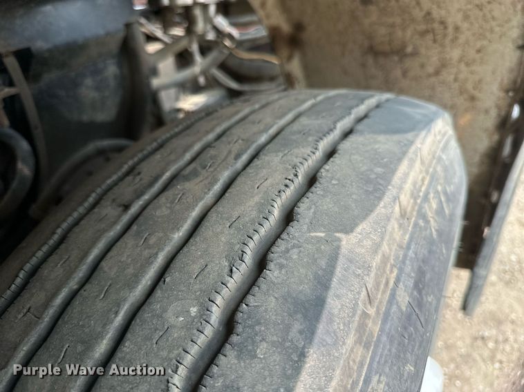 image for item EB2615 2004 AutoCar Xpeditor refuse truck