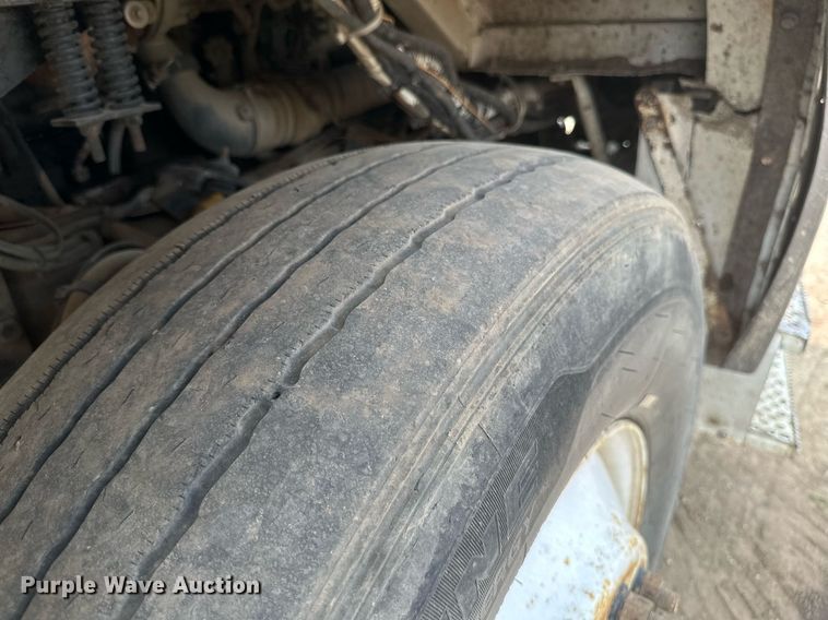 image for item EB2615 2004 AutoCar Xpeditor refuse truck