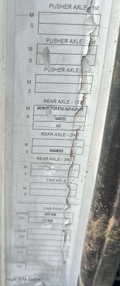 image for item EB2615 2004 AutoCar Xpeditor refuse truck