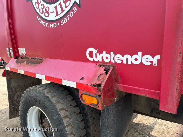 image for item EB2616 1999 Volvo Xpeditor refuse truck