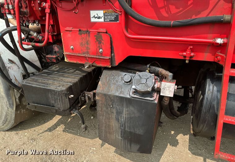 image for item EB2618 2000 Volvo Xpeditor refuse truck