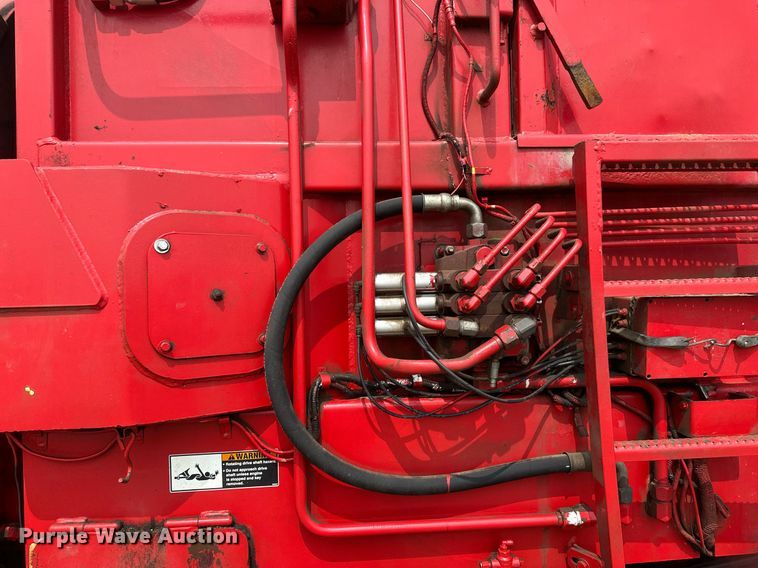 image for item EB2618 2000 Volvo Xpeditor refuse truck