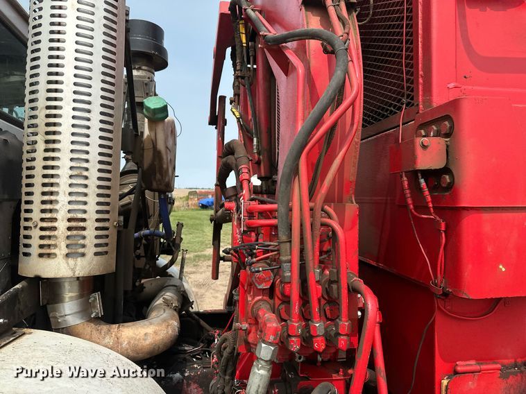 image for item EB2618 2000 Volvo Xpeditor refuse truck