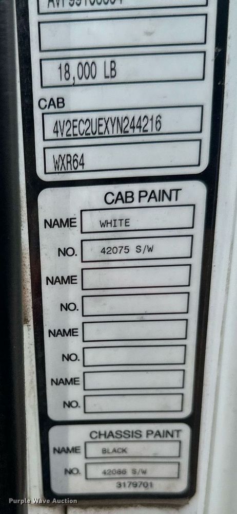 image for item EB2618 2000 Volvo Xpeditor refuse truck