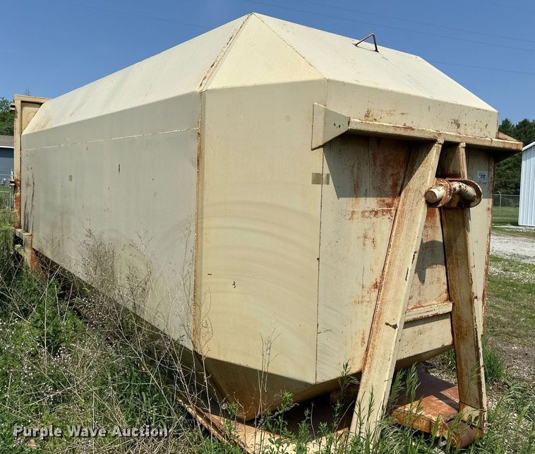 image for item EB2620 Wastequip roll-off container