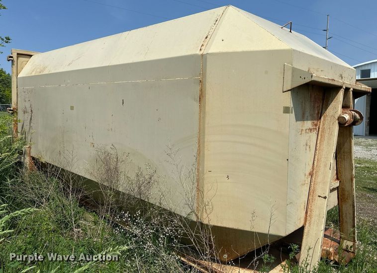 image for item EB2620 Wastequip roll-off container