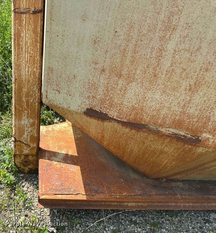 image for item EB2620 Wastequip roll-off container