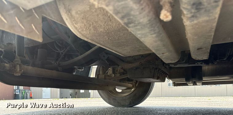 image for item EB2621 2005 Freightliner M2 semi truck